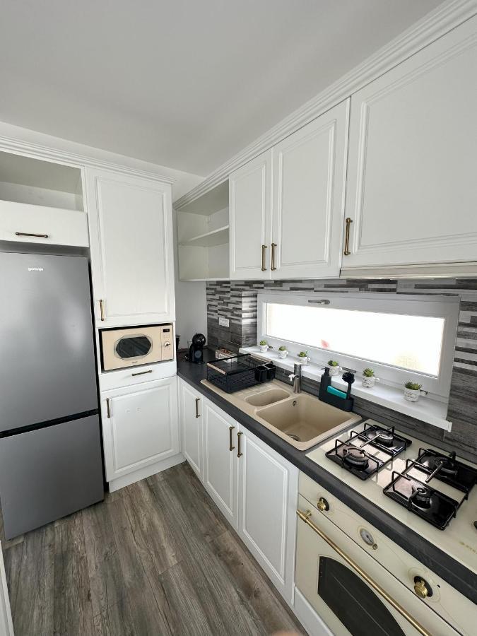 Elisio - Maple House Apartment Ghimbav Exterior photo